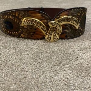 Gorgeous peacock feather belt